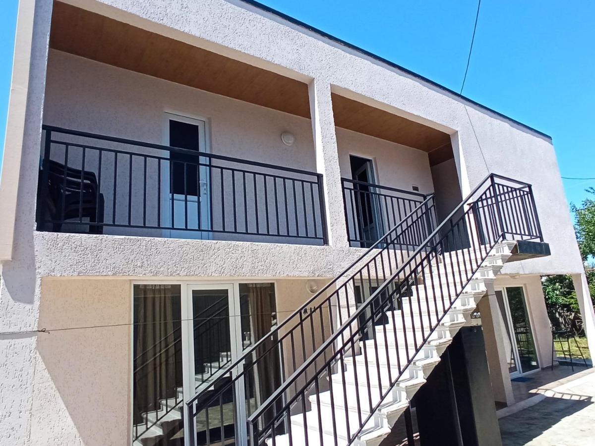 Zaza Hotel Кобулети Екстериор снимка