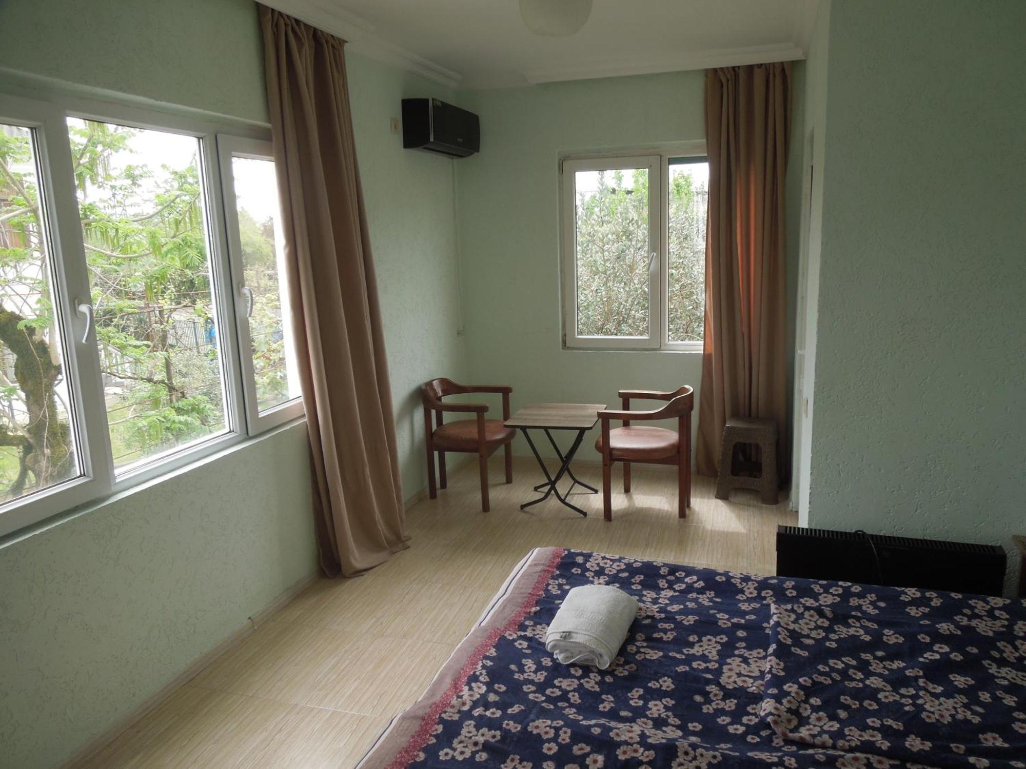 Zaza Hotel Кобулети Екстериор снимка