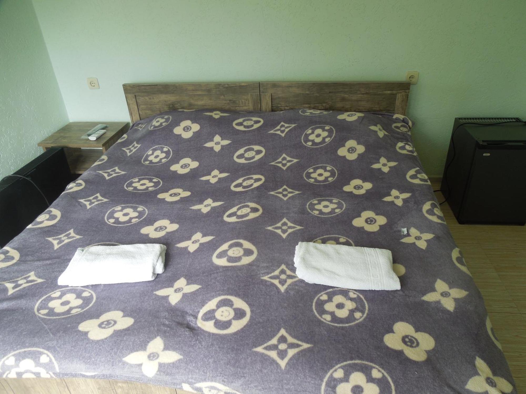 Zaza Hotel Кобулети Екстериор снимка